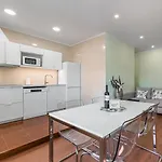 Guestready - Lightform * Oporto