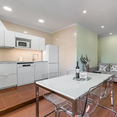Guestready - Lightform * Oporto