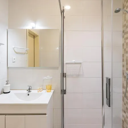 Guestready - Lightform *